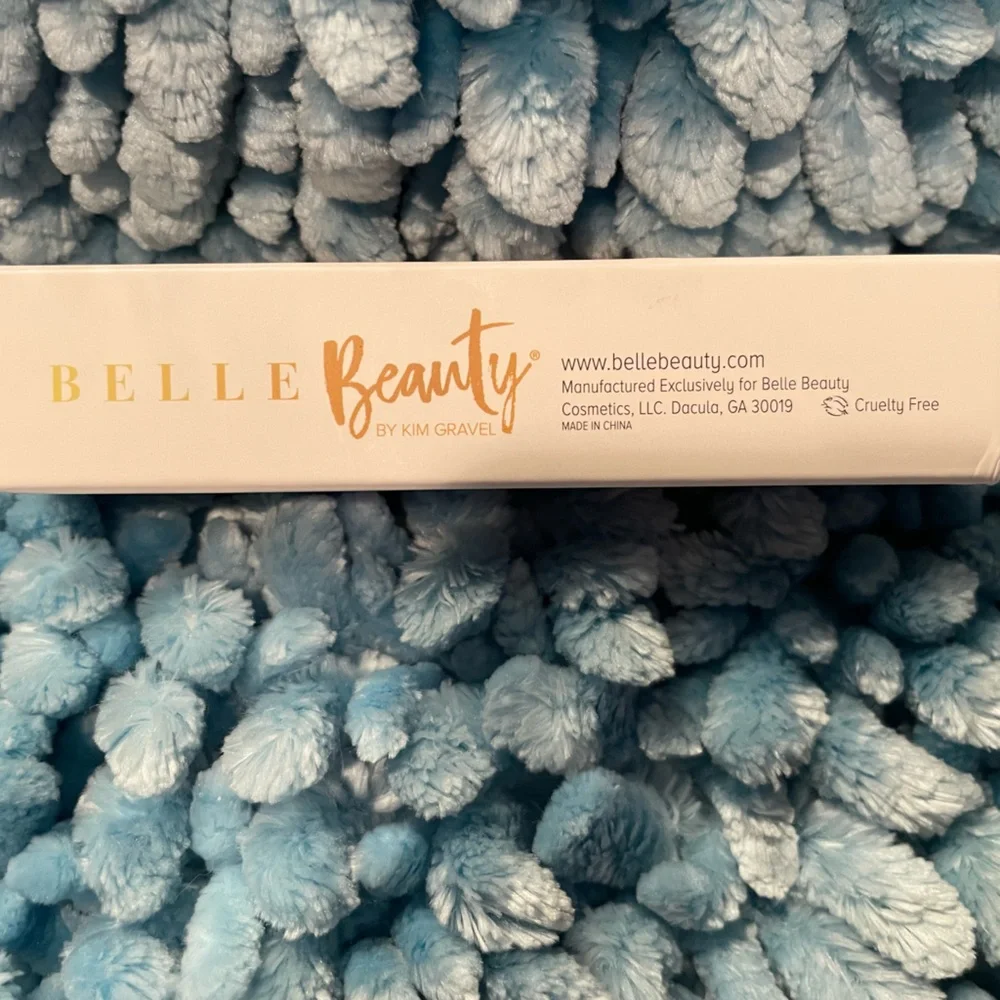 Belle Beauty BEAT Concealer - Medium NIB